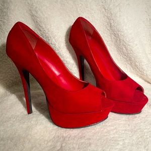 Super sexy Red platform red high heels.